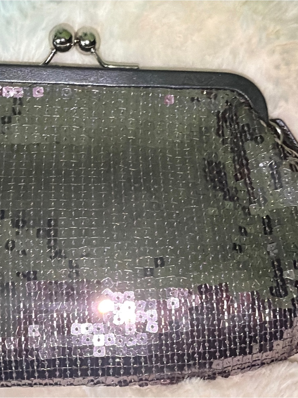 Coach Silver Sequin Kiss-Lock Clutch - Picture 3 of 9